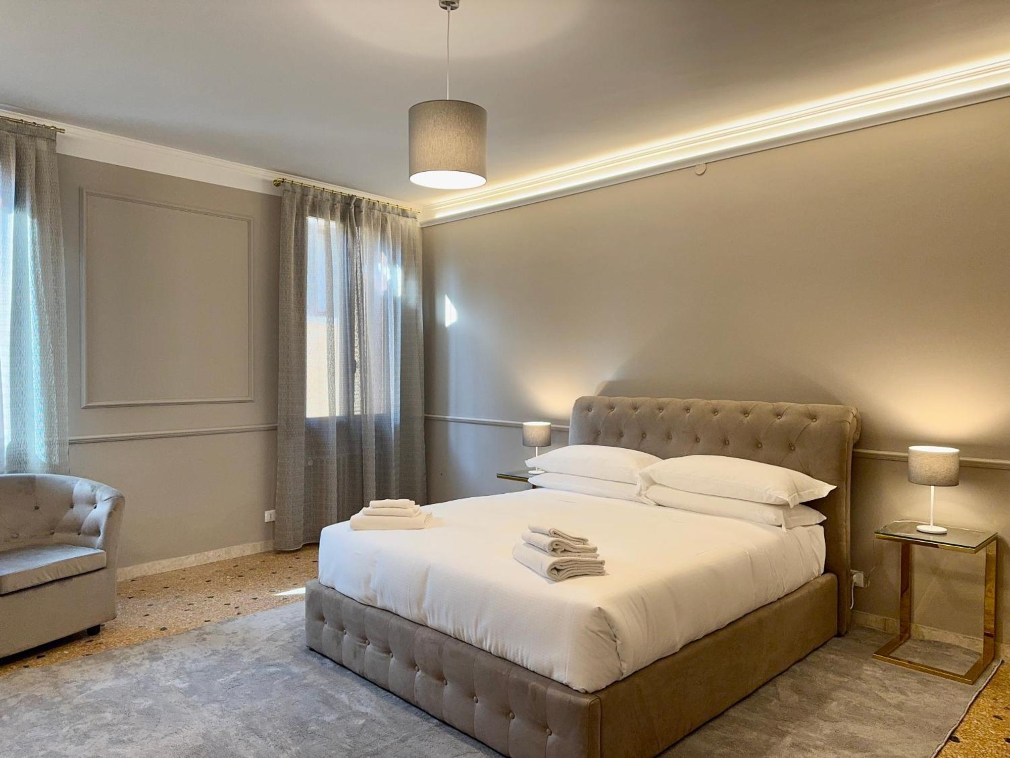 San Vio Palace Luxury Apartments Venise Extérieur photo