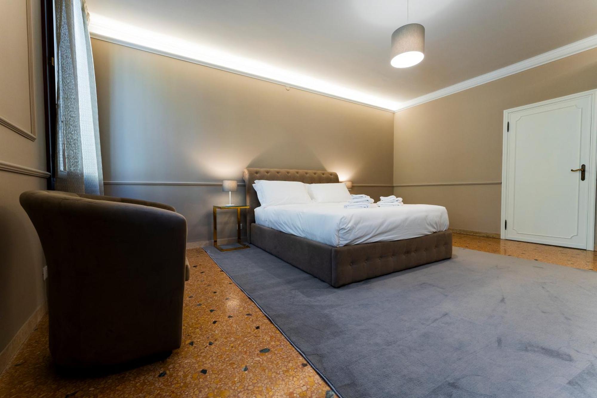 San Vio Palace Luxury Apartments Venise Extérieur photo