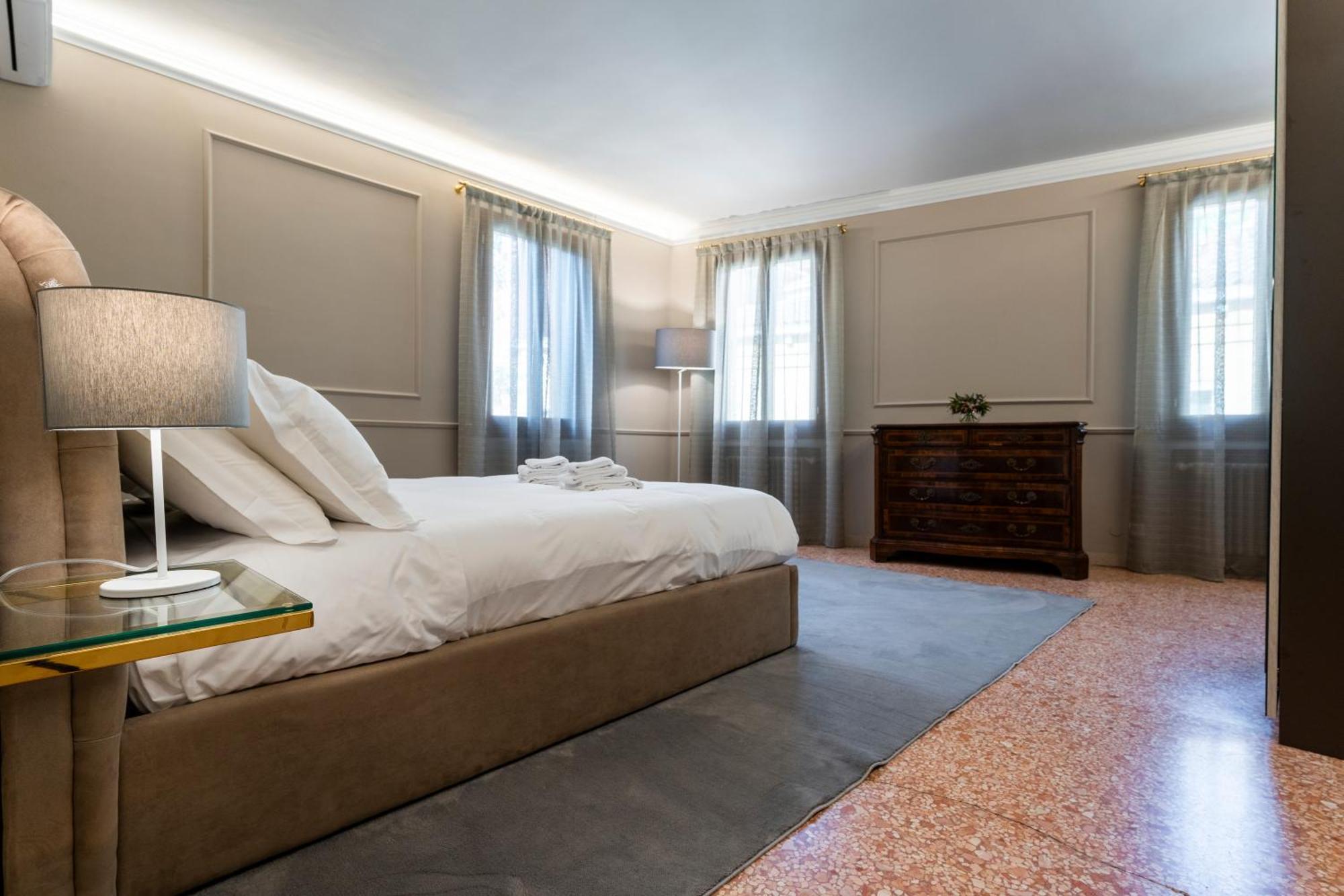 San Vio Palace Luxury Apartments Venise Extérieur photo